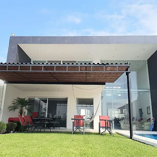 Casa en venta en Fraccionamiento Corinto en Burgos Bugambilias