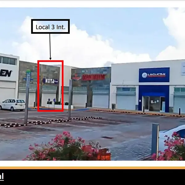 Local Comercial 3 en Renta en Playa del Carmen Quintana Roo.