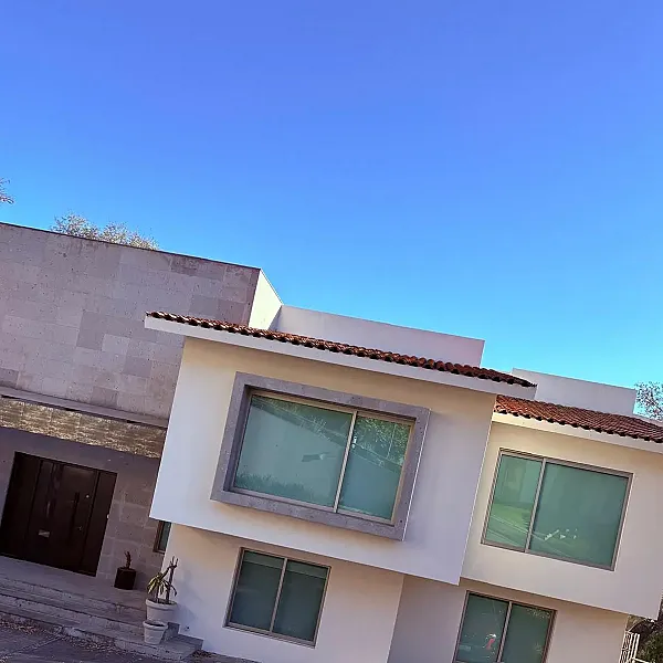 RESIDENCIA EN VENTA O RENTA | AMPLITUD, PRIVACIDAD Y SEGURIDAD