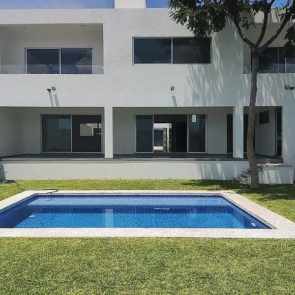 Casa en venta en Burgos Bugambilias T:480m2 C:450m2