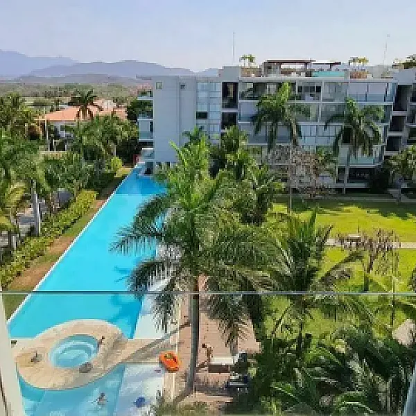 Departamento 3 recámaras con terraza y vista a la marina, en Ixtapa, Zihuatanejo