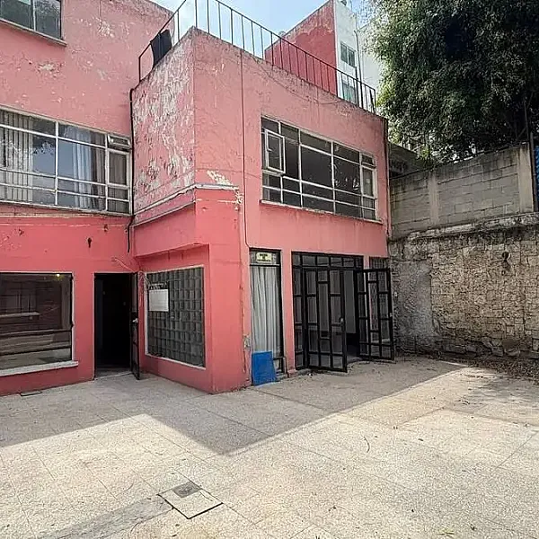 Casa en venta en la colonia Narvarte, a una cuadra de Parque Delta, B. J., CDMX.