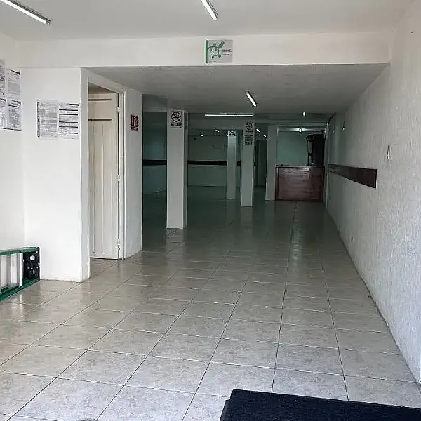 Renta de Locales Comerciales en Av. Dr. Gustavo Baz, Bosques de echegaray  CT932