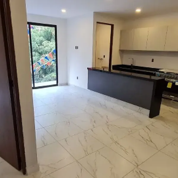 Vendo departamento de 2 recámaras con roof garden común, en Narvarte, CDMX.