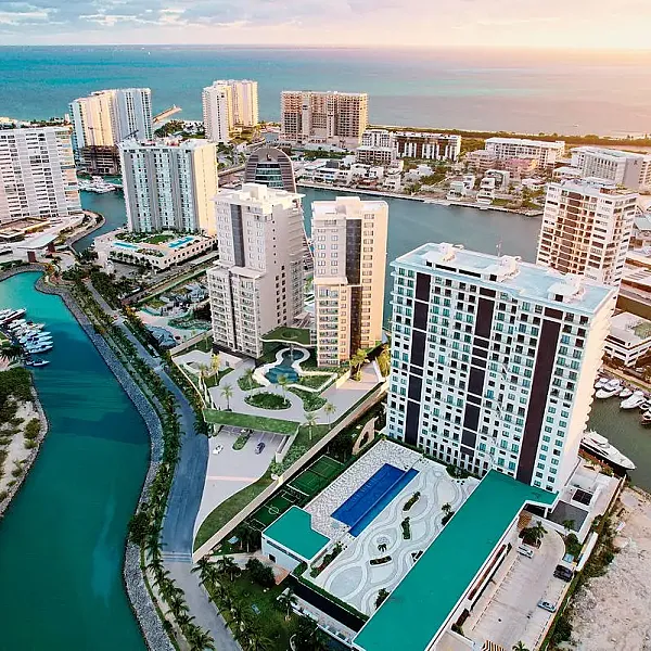 Venta de Departamento en Puerto Cancún, Quintana Roo, México