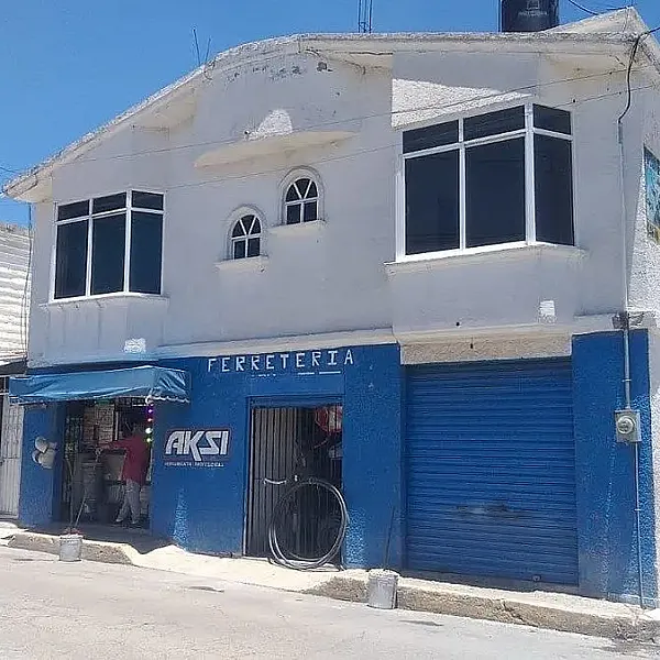Propiedad en Venta con 5 Locales Comerciales, Departamento Independiente 