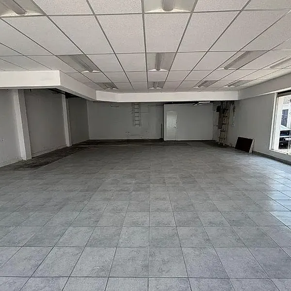 Renta de Local en Av Santa Monica El Mirador Tlalnepantla ZP598