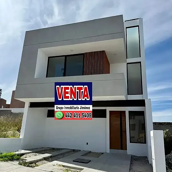 Venta de casa en zibata IB43