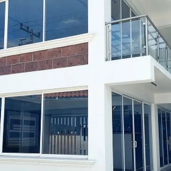 Renta plaza comercial, locales u oficinas en Centro Jiutepec Morelos