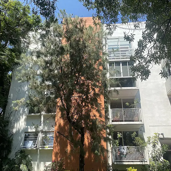 DEPARTAMENTO EN VENTA EN LAS AGUILAS