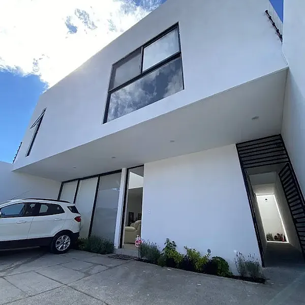 Venta de casa en Lomas del Risco, Santa Rosa Jáuregui